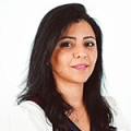 Portrait d'Imène HAOUET Responsable de l’Année préparatoire, Professeur de Contrôle de gestion à NEOMA
