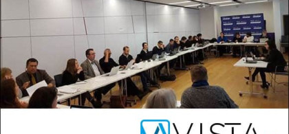 Participants lors de la réunion trimestrielle des partenaires du projet européen VISTA-AR, sur le campus de Paris de NEOMA Business School.